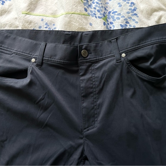 L.L. Bean Carbon Navy Nylon-Blend Pants - Picture 1 of 5